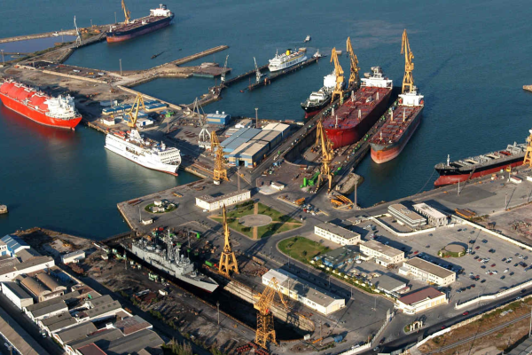 Navantia once again entrusts FCC Ámbito with the waste management at its shipyards in Cádiz